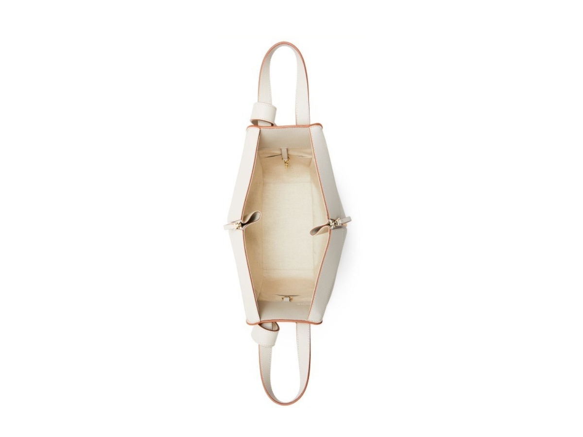 https://d2cva83hdk3bwc.cloudfront.net/loewe-small-hammock-bag-in-pebble-grain-calfskin-with-gold-metallic-colour-light-ghost-3.jpg