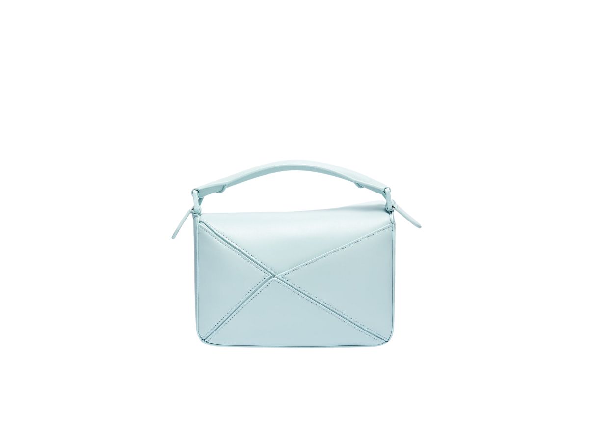 https://d2cva83hdk3bwc.cloudfront.net/loewe-small-puzzle-bag-in-satin-calfskin-aquamarine-2.jpg
