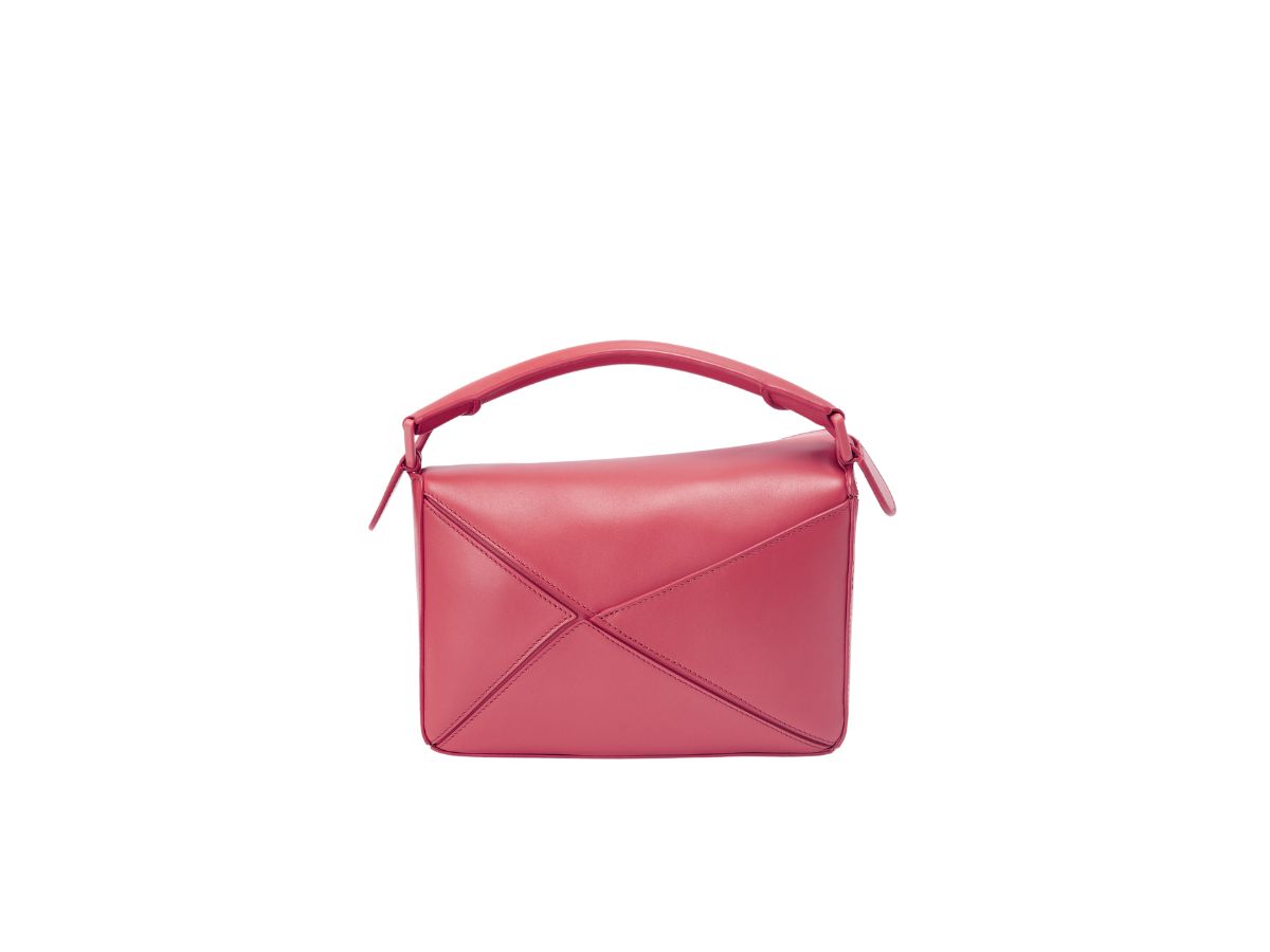 https://d2cva83hdk3bwc.cloudfront.net/loewe-small-puzzle-bag-in-satin-calfskin-plumrose-2.jpg
