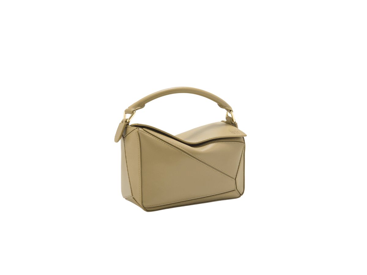 https://d2cva83hdk3bwc.cloudfront.net/loewe-small-puzzle-bag-in-satin-calfskin-with-gold-metallic-clay-green-2.jpg