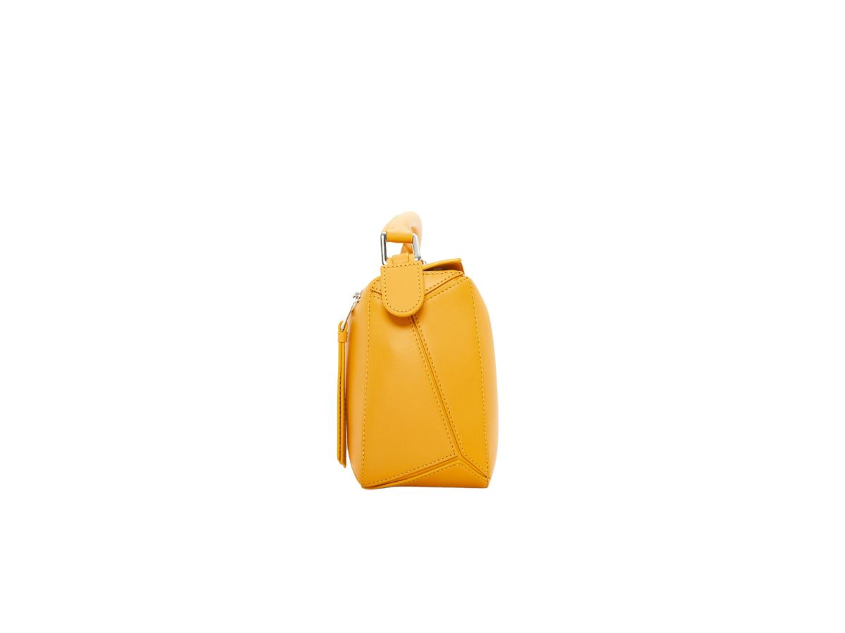 https://d2cva83hdk3bwc.cloudfront.net/loewe-small-puzzle-bag-in-satin-calfskin-with-palladium-metallic-sunflower-3.jpg