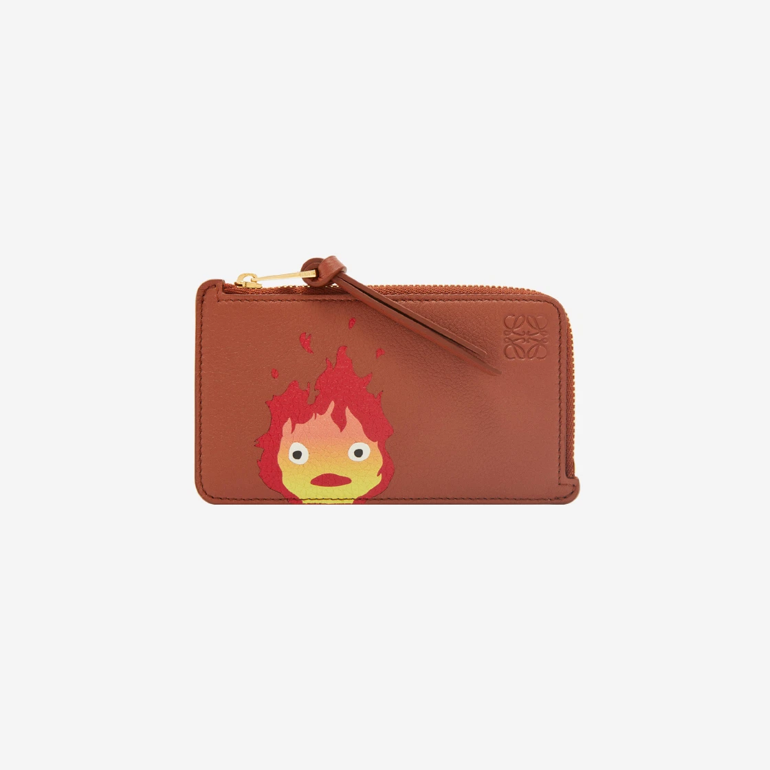 https://d2cva83hdk3bwc.cloudfront.net/loewe-x-howl's-moving-castle-calcifer-coin-card-holder-in-classic-calfskin-rust-2.jpg