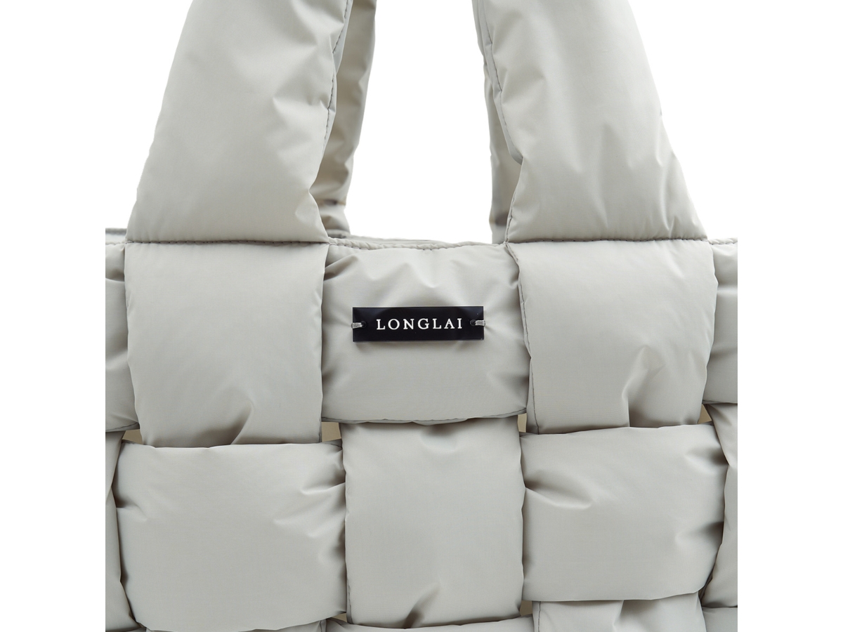 https://d2cva83hdk3bwc.cloudfront.net/longlai-weavee-large-tote-bag-gray-4.jpg