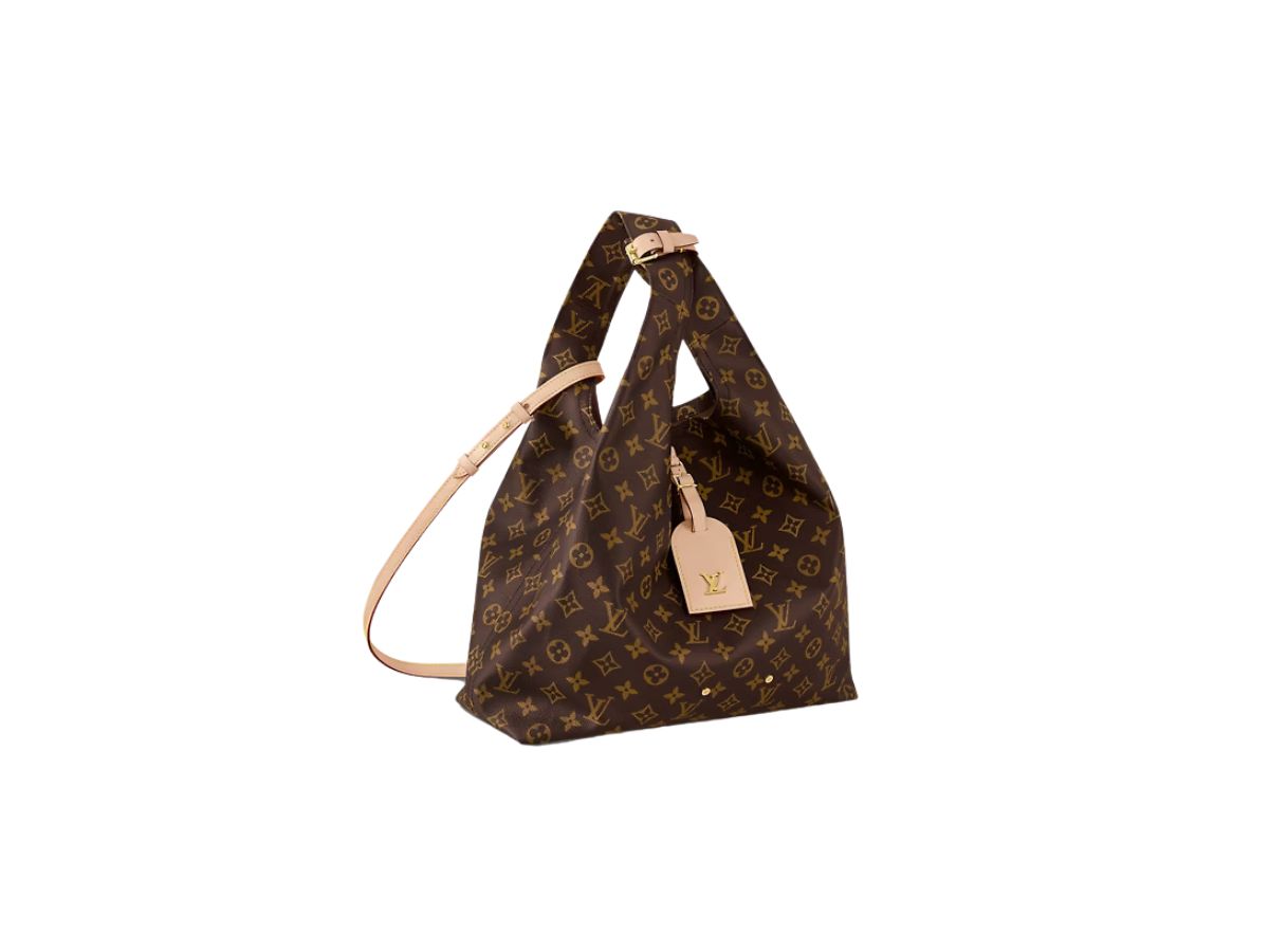https://d2cva83hdk3bwc.cloudfront.net/louis-vuitton-atlantis-gm-bag-in-monogram-canvas-with-gold-colour-hardware-2.jpg