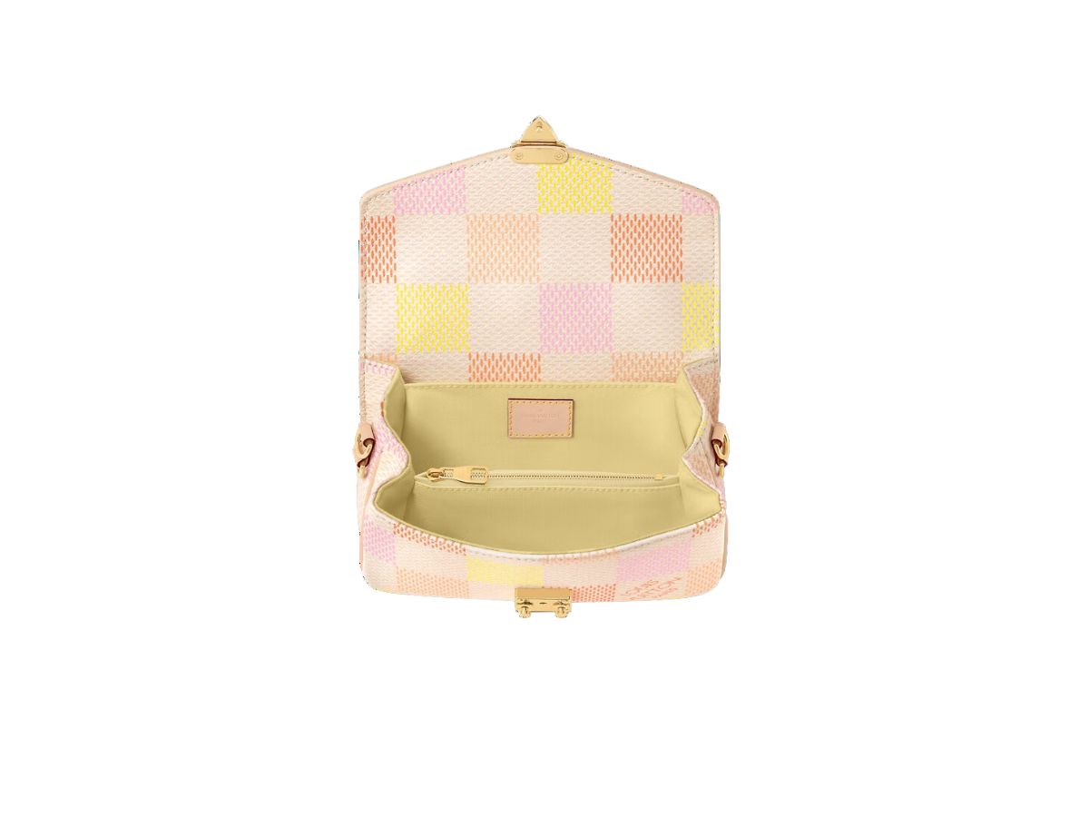 https://d2cva83hdk3bwc.cloudfront.net/louis-vuitton-pochette-m-tis-east-west-in-damier-giant-canvas-with-gold-color-hardware-peach-3.jpg
