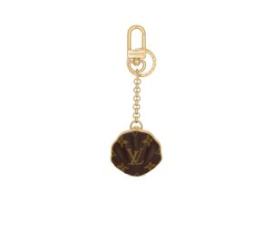 Louis Vuitton Shell Bag Charms and Key Holder Metal With Gold-Colour And Monogram Finish