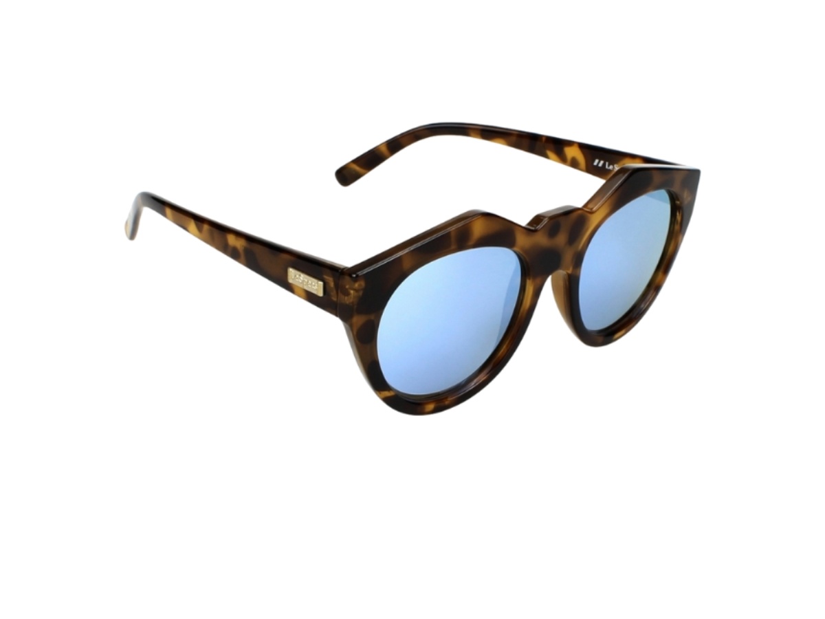 https://d2cva83hdk3bwc.cloudfront.net/lsp-gsalsnn1ibpwbl-le-specs-neo-noir-1402001-in-brown-plastic-frame-with-blue-lenses-3.jpg