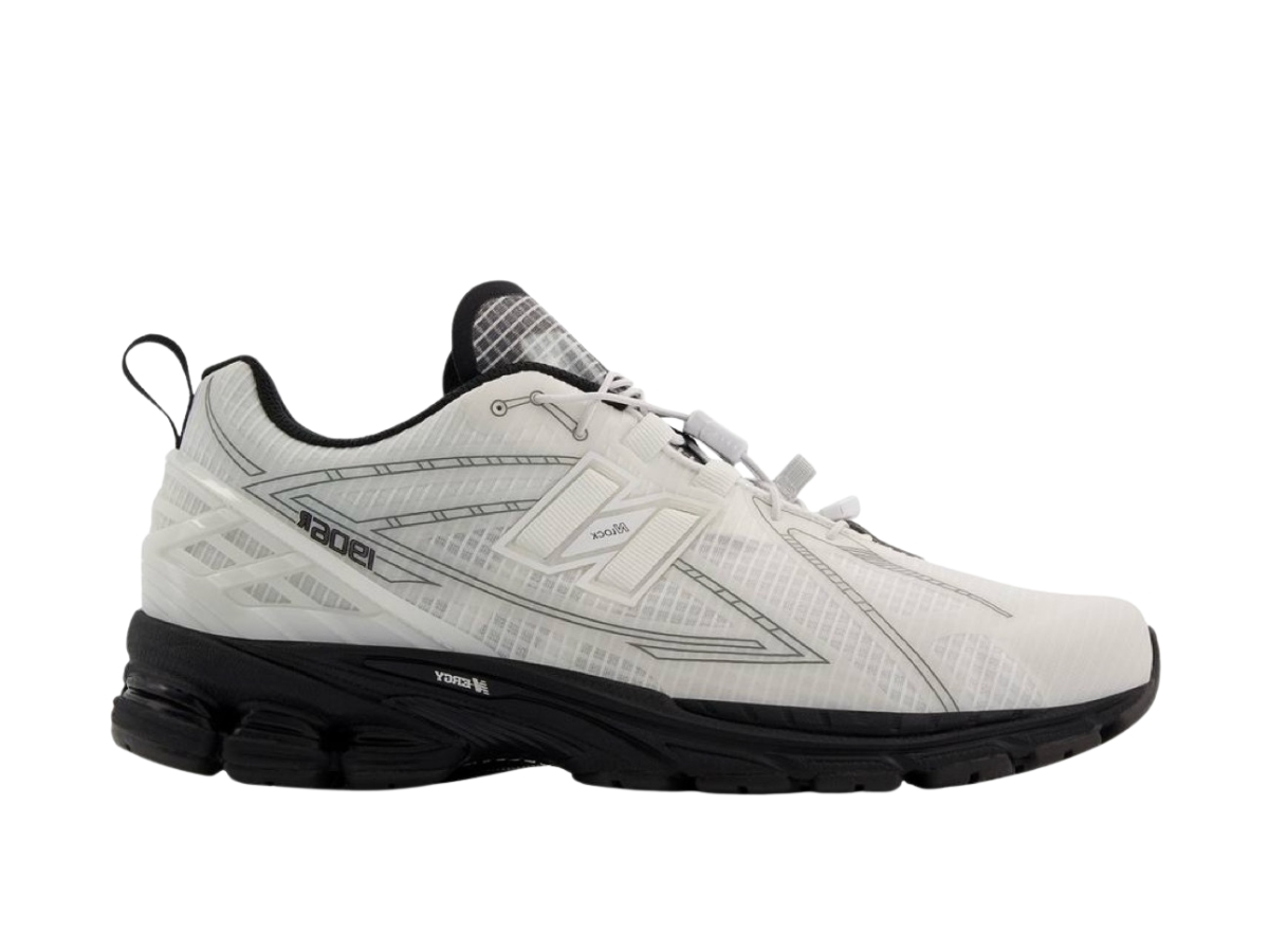 https://d2cva83hdk3bwc.cloudfront.net/m1906rna-new-balance-1906r-white-black-1.jpg