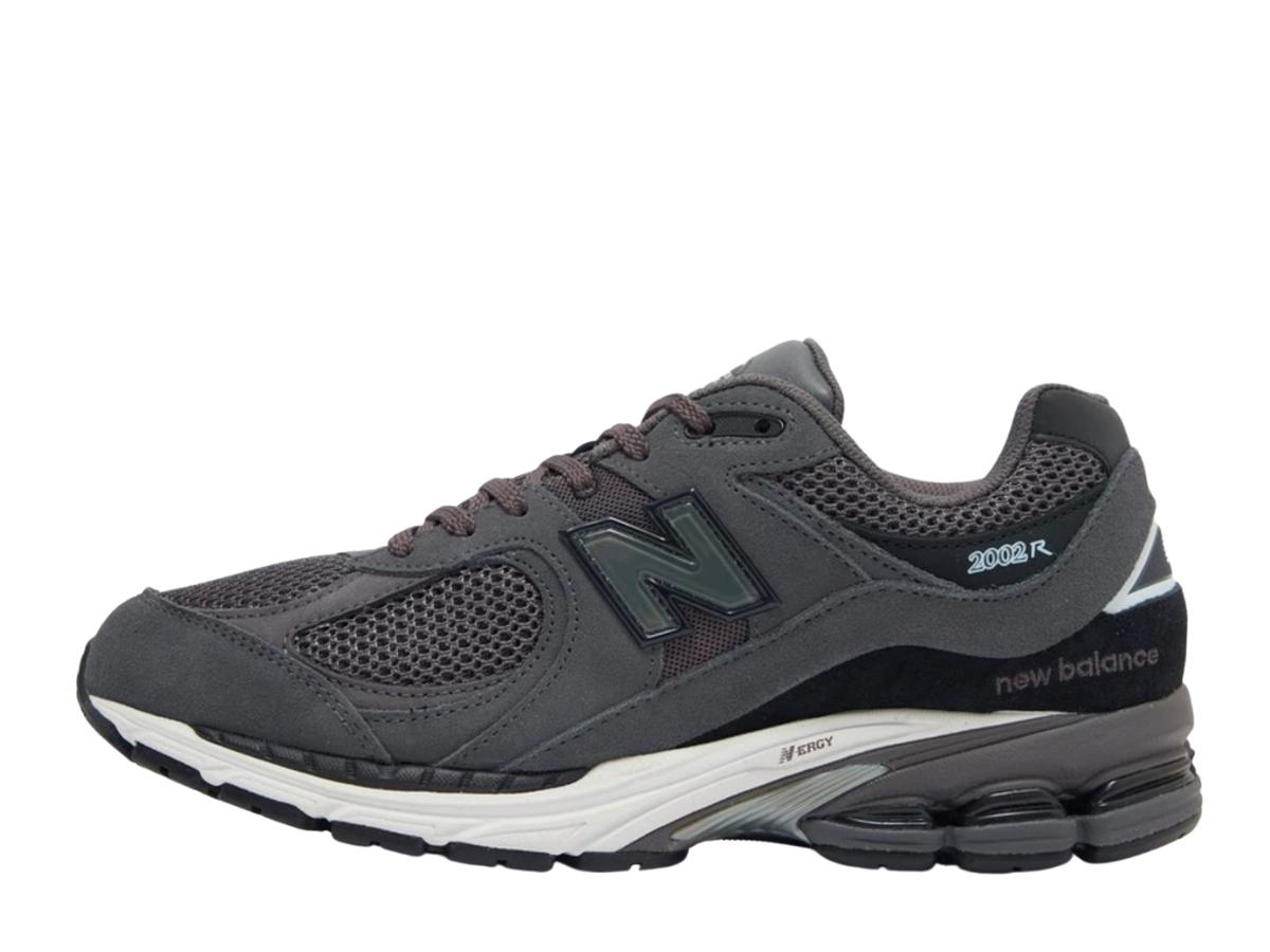 https://d2cva83hdk3bwc.cloudfront.net/m2002rbm-new-balance-2002r-black-dark-grey-white-2.jpg