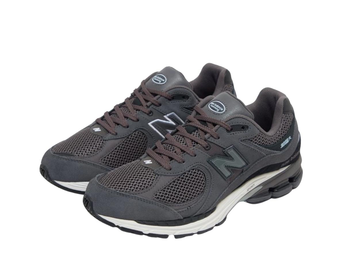 https://d2cva83hdk3bwc.cloudfront.net/m2002rbm-new-balance-2002r-black-dark-grey-white-3.jpg