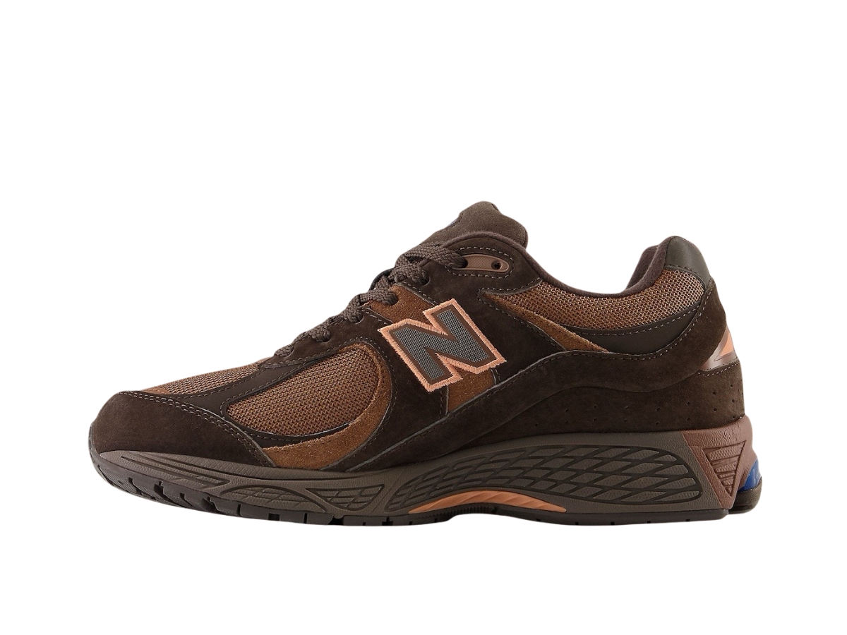 https://d2cva83hdk3bwc.cloudfront.net/m2002rbt-new-balance-2002r-brown-2.jpg