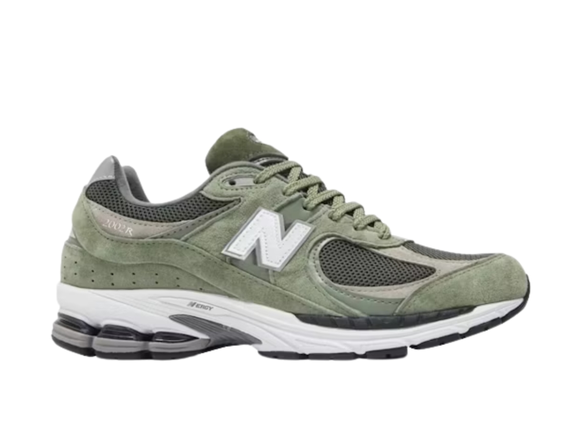 https://d2cva83hdk3bwc.cloudfront.net/m2002rg1-new-balance-2002r-norway-spruce-1.jpg