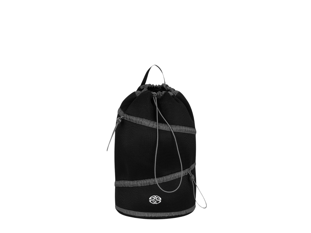 https://d2cva83hdk3bwc.cloudfront.net/mahagrid-air-mesh-gym-sack-black-1.jpg