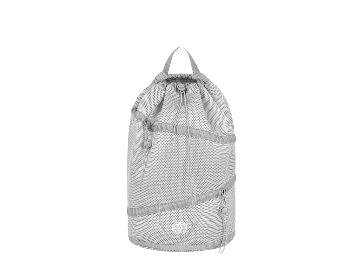 https://d2cva83hdk3bwc.cloudfront.net/mahagrid-air-mesh-gym-sack-grey-1.jpg