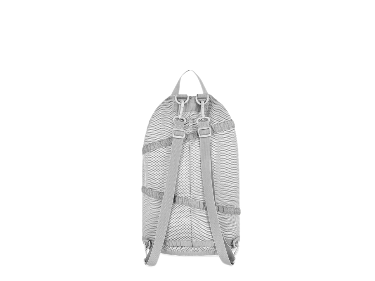 https://d2cva83hdk3bwc.cloudfront.net/mahagrid-air-mesh-gym-sack-grey-2.jpg