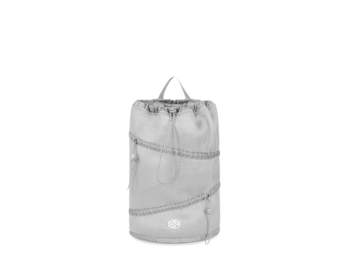 https://d2cva83hdk3bwc.cloudfront.net/mahagrid-air-mesh-gym-sack-grey-3.jpg