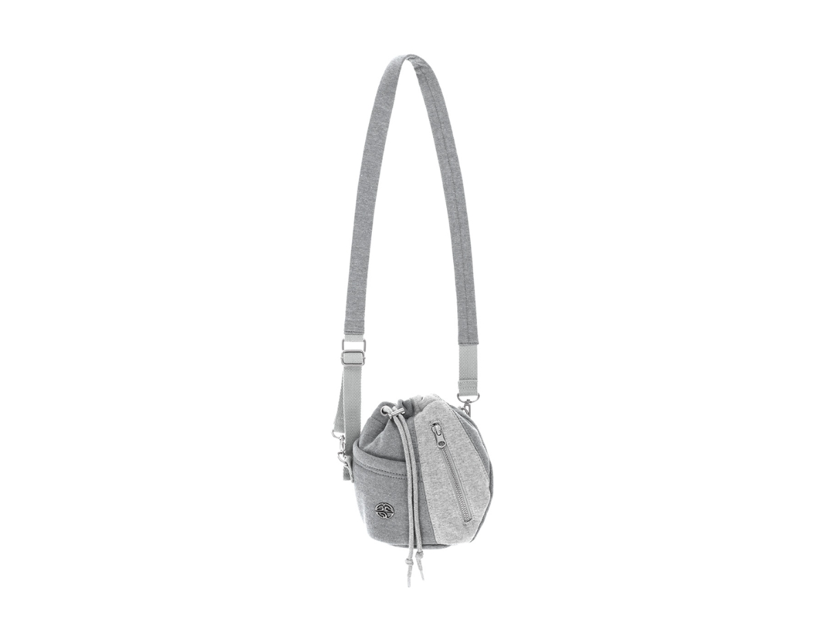 https://d2cva83hdk3bwc.cloudfront.net/mahagrid-eclipse-bucket-cross-bag-grey-1.jpg