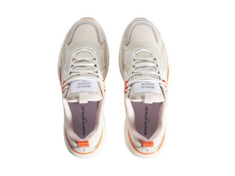 https://d2cva83hdk3bwc.cloudfront.net/maison-kitsune_maison-kitsune-sora-runner-marigold-red-paper-women-4.jpg