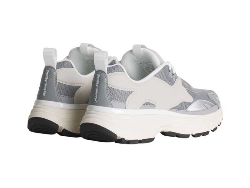 https://d2cva83hdk3bwc.cloudfront.net/maison-kitsune_maison-kitsune-sora-runner-silver-patina-3.jpg
