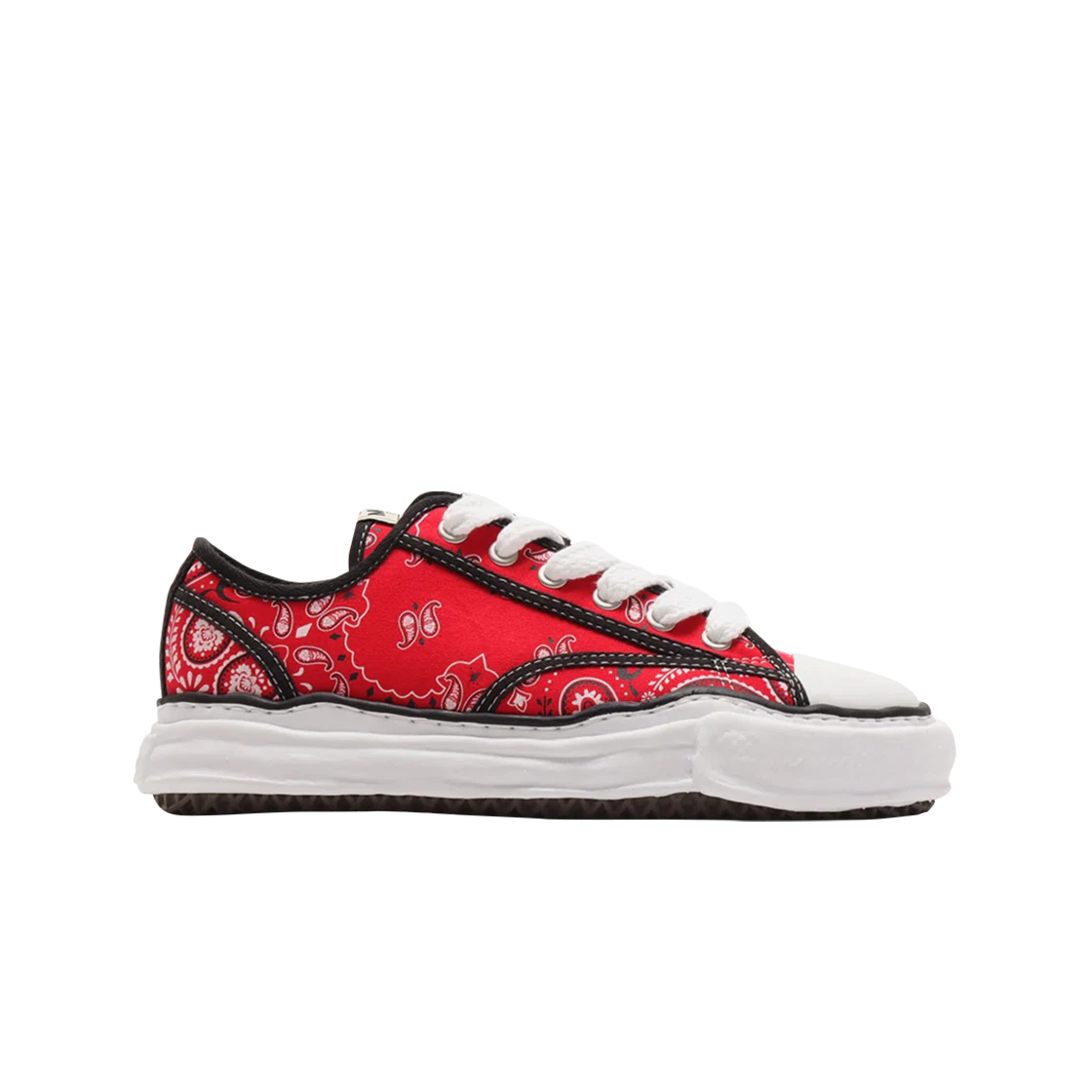 https://d2cva83hdk3bwc.cloudfront.net/maison-mihara-yasuhiro-peterson-og-sole-canvas-bandana-low-top-sneakers-red-2.jpg