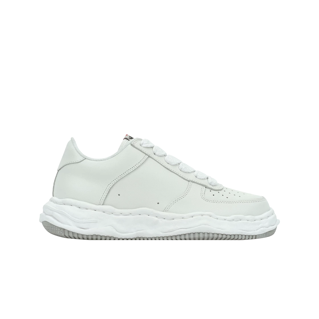 https://d2cva83hdk3bwc.cloudfront.net/maison-mihara-yasuhiro-wayne-og-sole-leather-low-top-sneakers-white-2.jpg