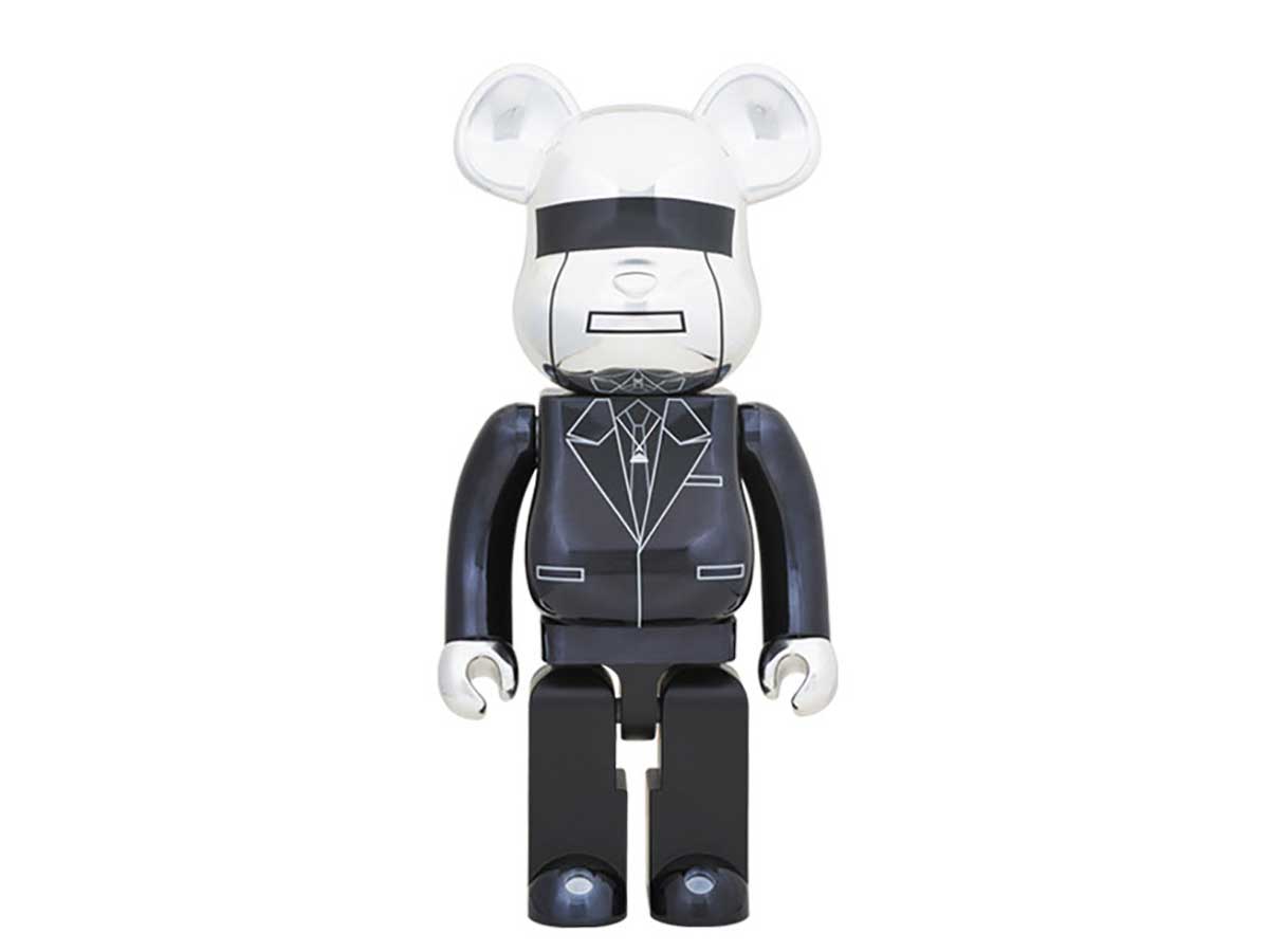 https://d2cva83hdk3bwc.cloudfront.net/medicom-toy-daft-punk-random-access-memories-thomas-bangalter-1000-1.jpg