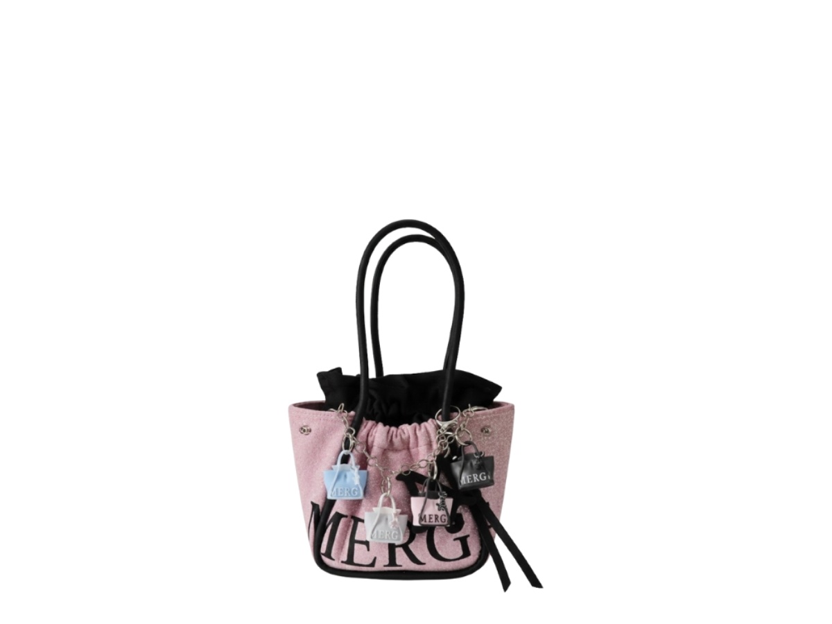 https://d2cva83hdk3bwc.cloudfront.net/mer-habbmadbmritrbpg-merge-a-day-bag-mini-returns-in-the-riot-box-pink-glitter-1.jpg