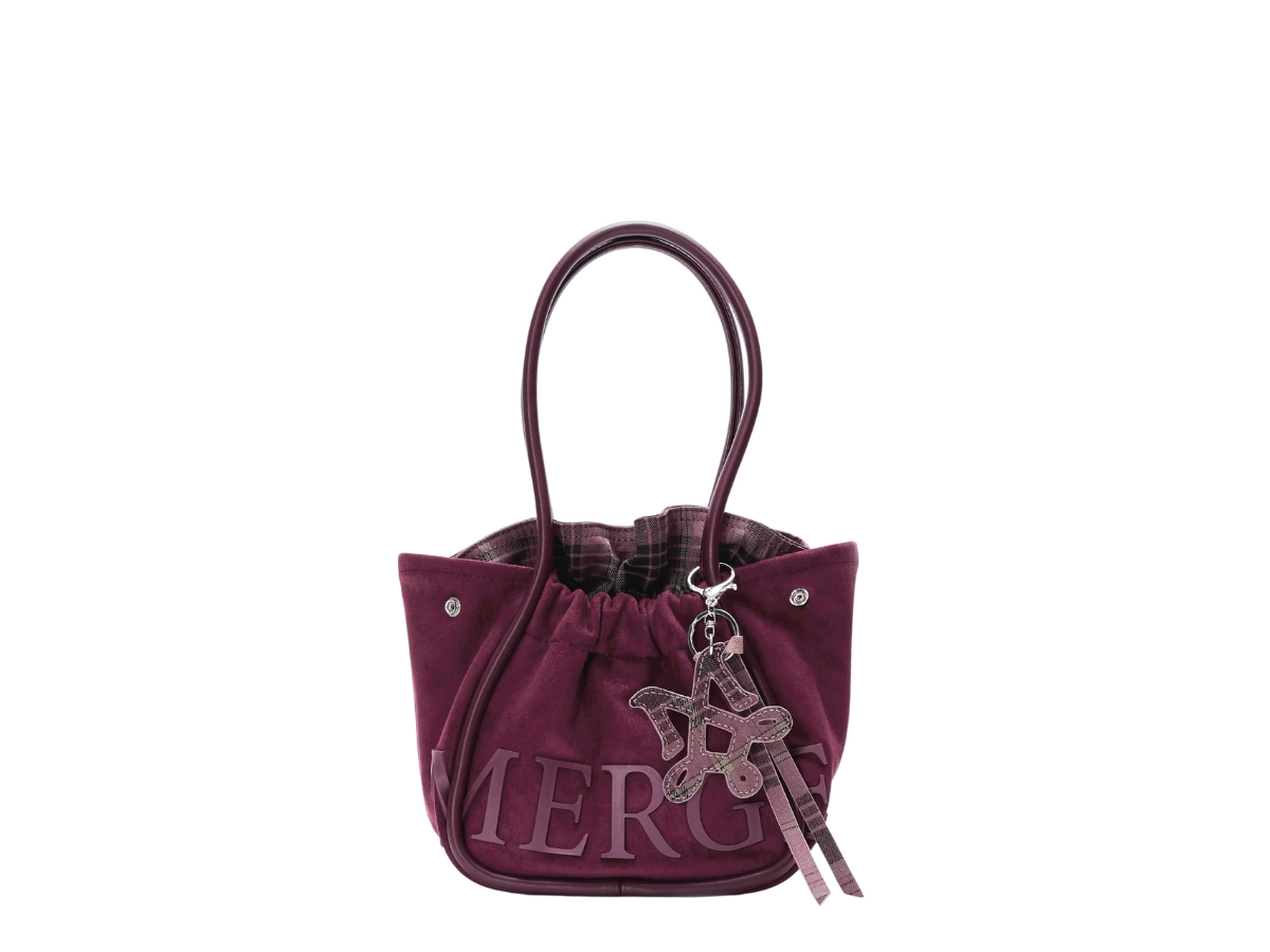https://d2cva83hdk3bwc.cloudfront.net/mer-tbbmadbmyr-merge-a-day-bag-mini-yaowarat-red-1.jpg
