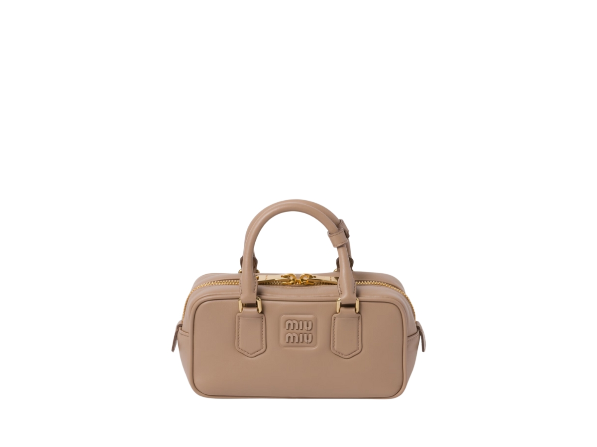 視線釘付け ★ miumiu ARCADIE LARGE LEATHER BAG Miu Miu Arcadie Matelasse Nappa Leather Bag Black in Leather