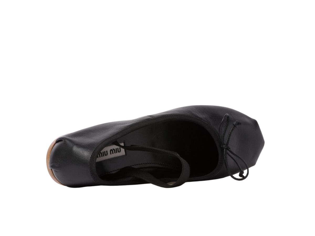 https://d2cva83hdk3bwc.cloudfront.net/miu-miu-leather-ballerinas-black--w--4.jpg
