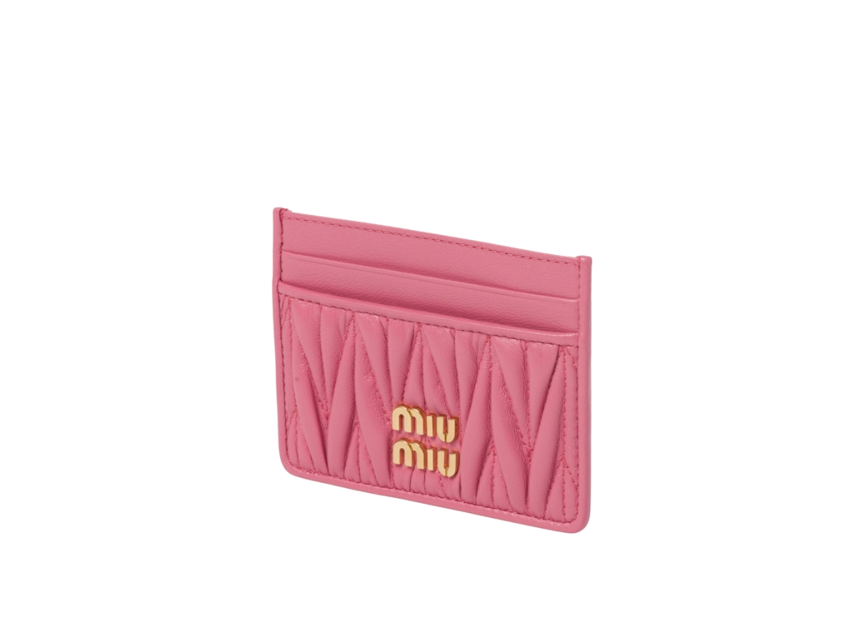 https://d2cva83hdk3bwc.cloudfront.net/miu-miu-matelasse-nappa-leather-card-holder-in-leather-with-metal-lettering-logo-begonia-pink-3.jpg