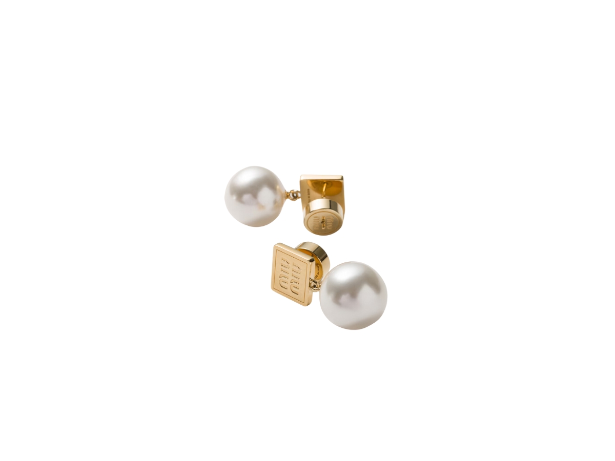 https://d2cva83hdk3bwc.cloudfront.net/miu-miu-metal-and-synthetic-pearl-earrings-gold-cream-2.jpg