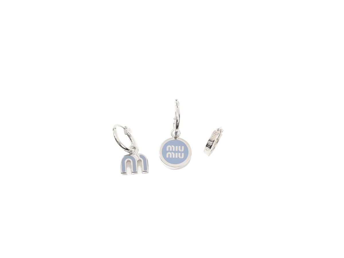 https://d2cva83hdk3bwc.cloudfront.net/miu-miu-set-of-enameled-metal-earrings-with-visible-logo-blue-1.jpg