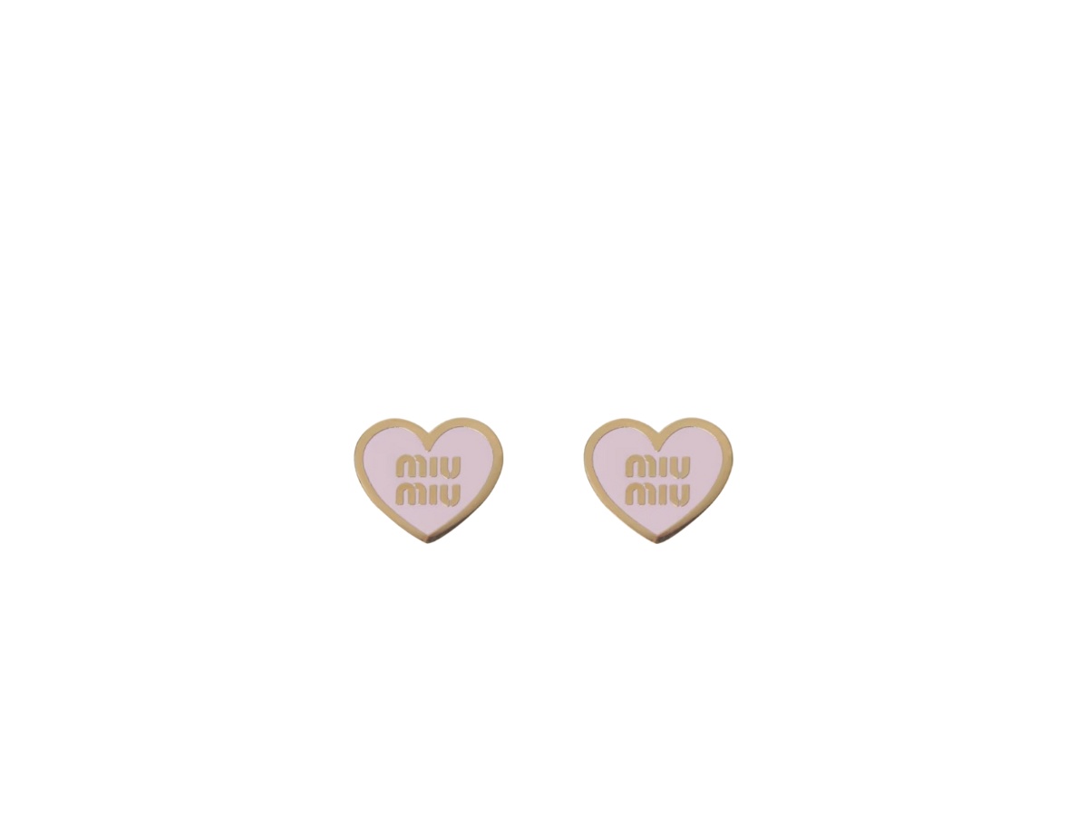 https://d2cva83hdk3bwc.cloudfront.net/mm-erammlhep-miu-miu-logo-heart-earrings-pink-1.jpg
