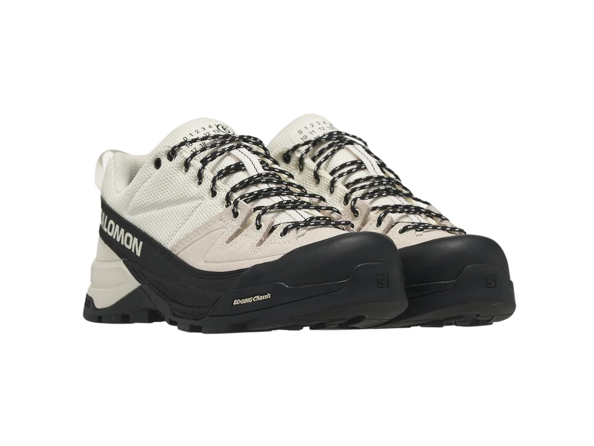https://d2cva83hdk3bwc.cloudfront.net/mm6-maison-margiela-x-salomon-x-alp-white-black-3.jpg