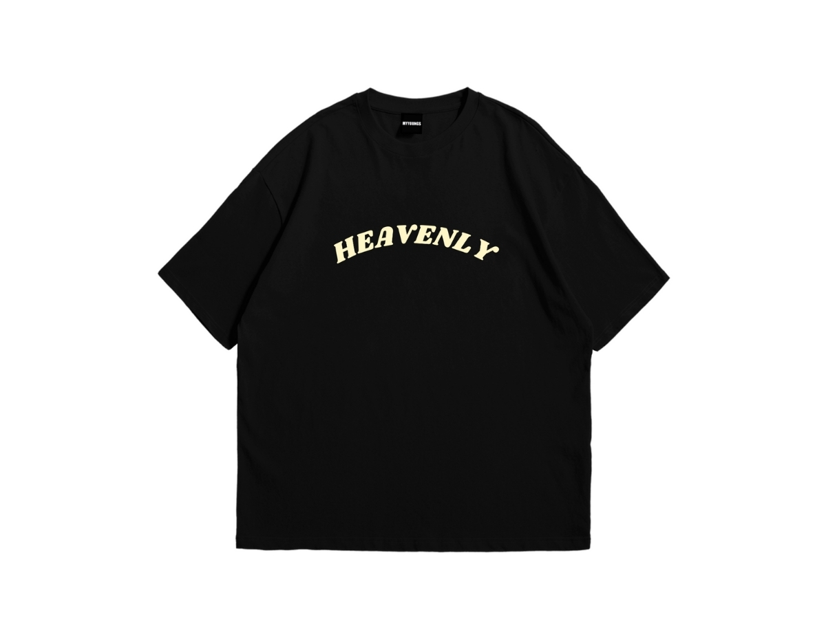 https://d2cva83hdk3bwc.cloudfront.net/my-youngs-heavenly-oversized-t-shirt-black-1.jpg