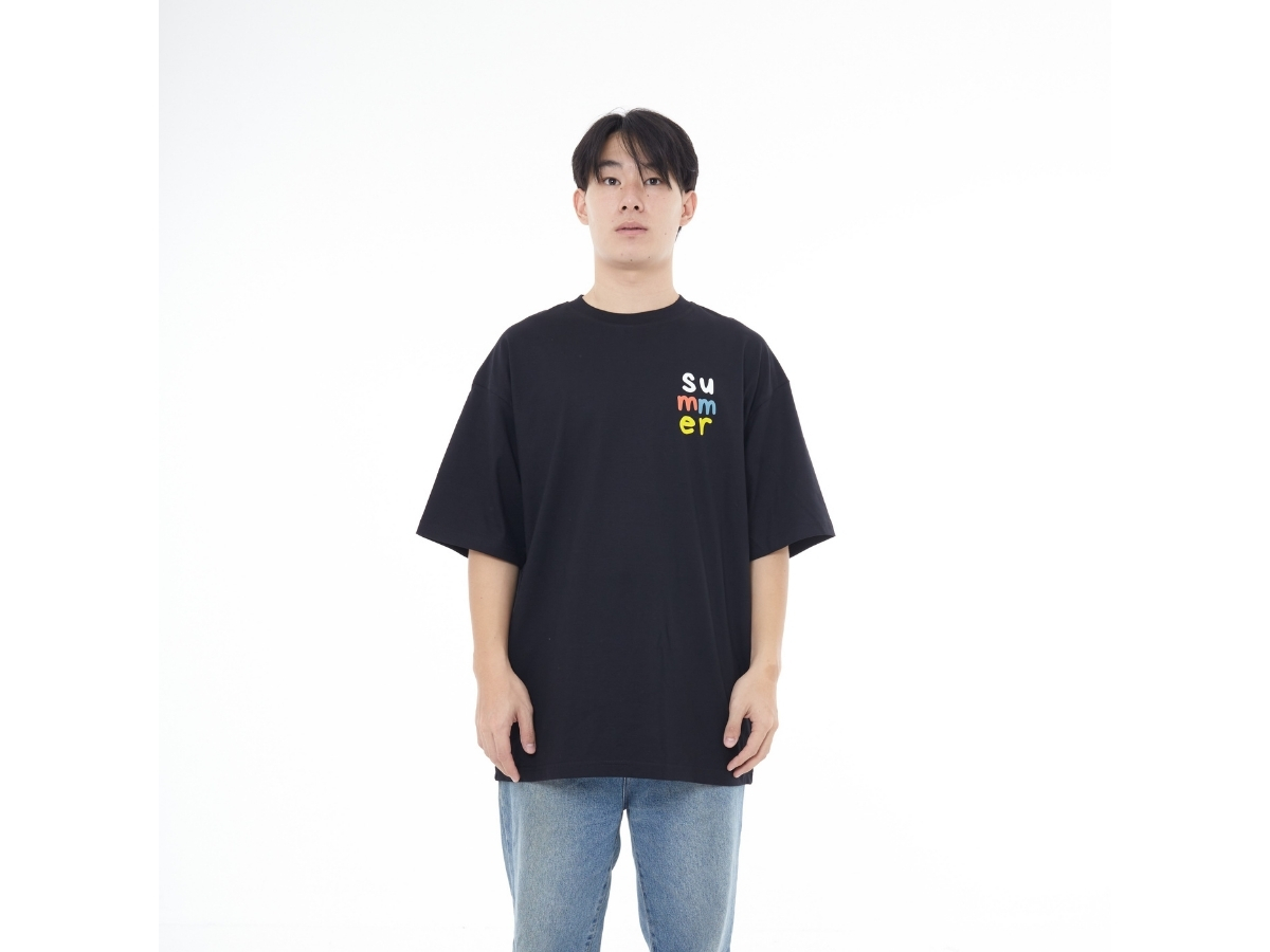 https://d2cva83hdk3bwc.cloudfront.net/my-youngs-summer-oversized-t-shirt-black-3.jpg
