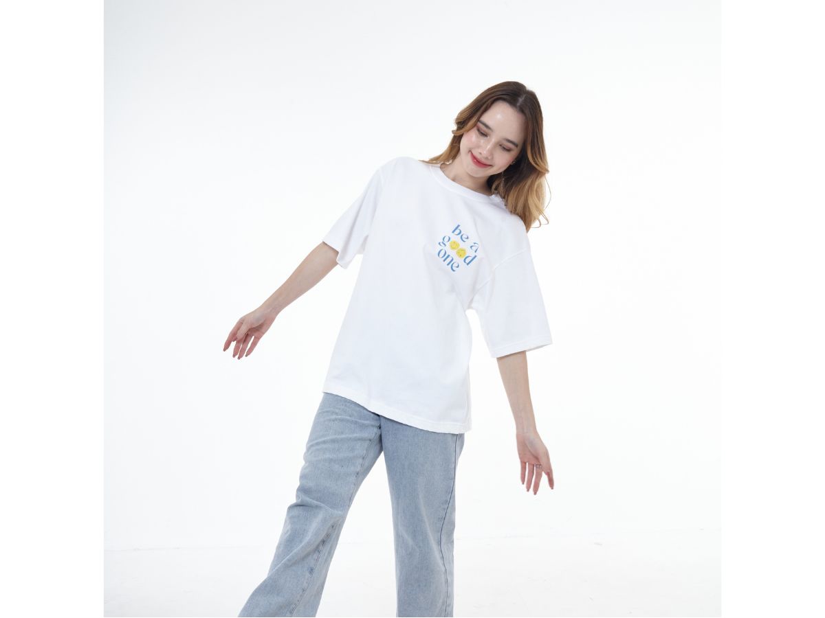 https://d2cva83hdk3bwc.cloudfront.net/myyoungs-be-a-good-one-oversized-t-shirt-white-3.jpg