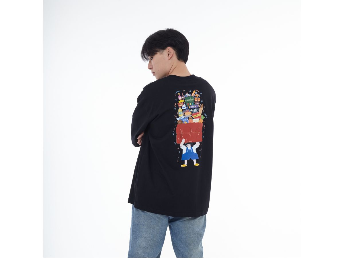 https://d2cva83hdk3bwc.cloudfront.net/myyoungs-grocery-oversized-t-shirt-black-4.jpg