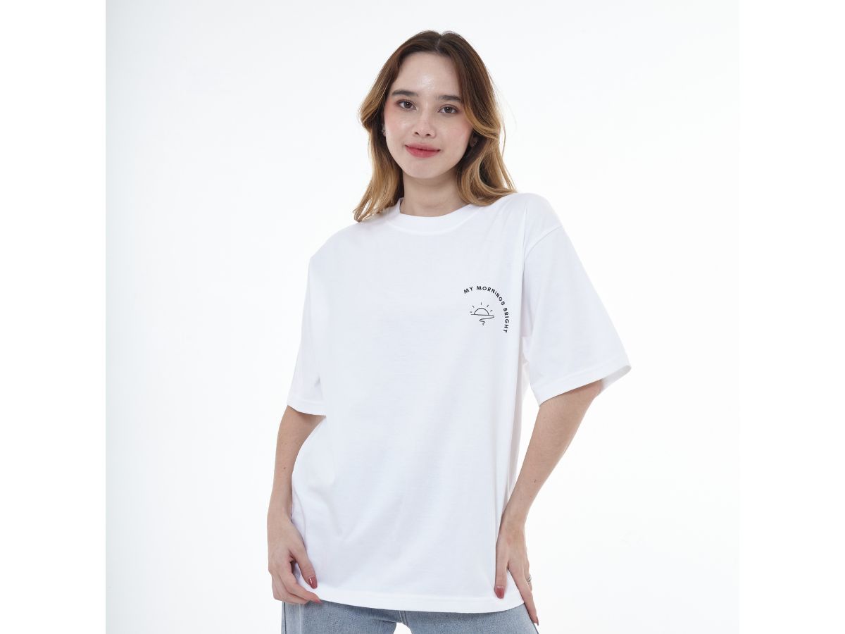 https://d2cva83hdk3bwc.cloudfront.net/myyoungs-mornings-bright-oversized-t-shirt-white-2.jpg