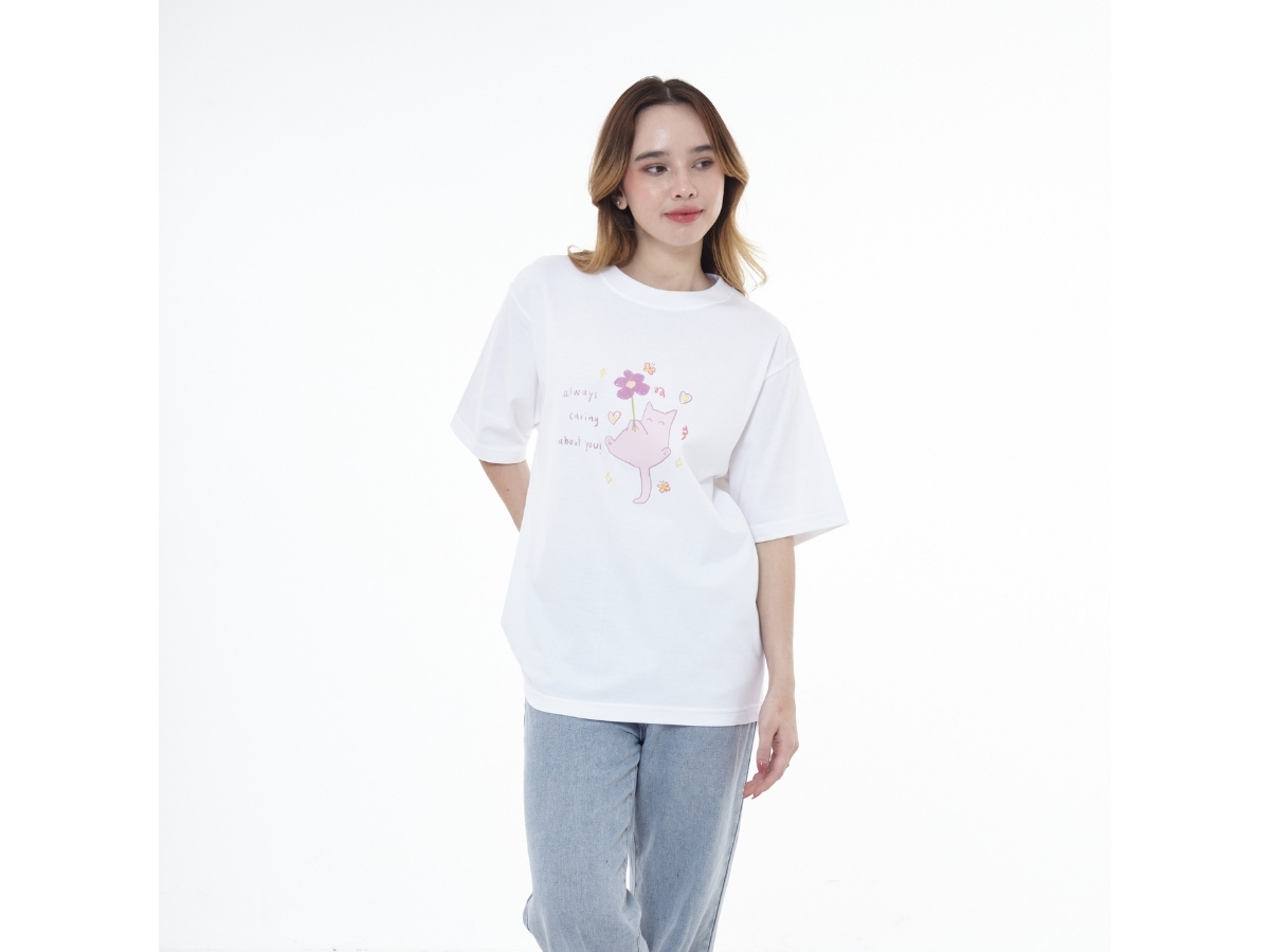 https://d2cva83hdk3bwc.cloudfront.net/myyoungs-purple-cat-oversized-t-shirt-white-2.jpg