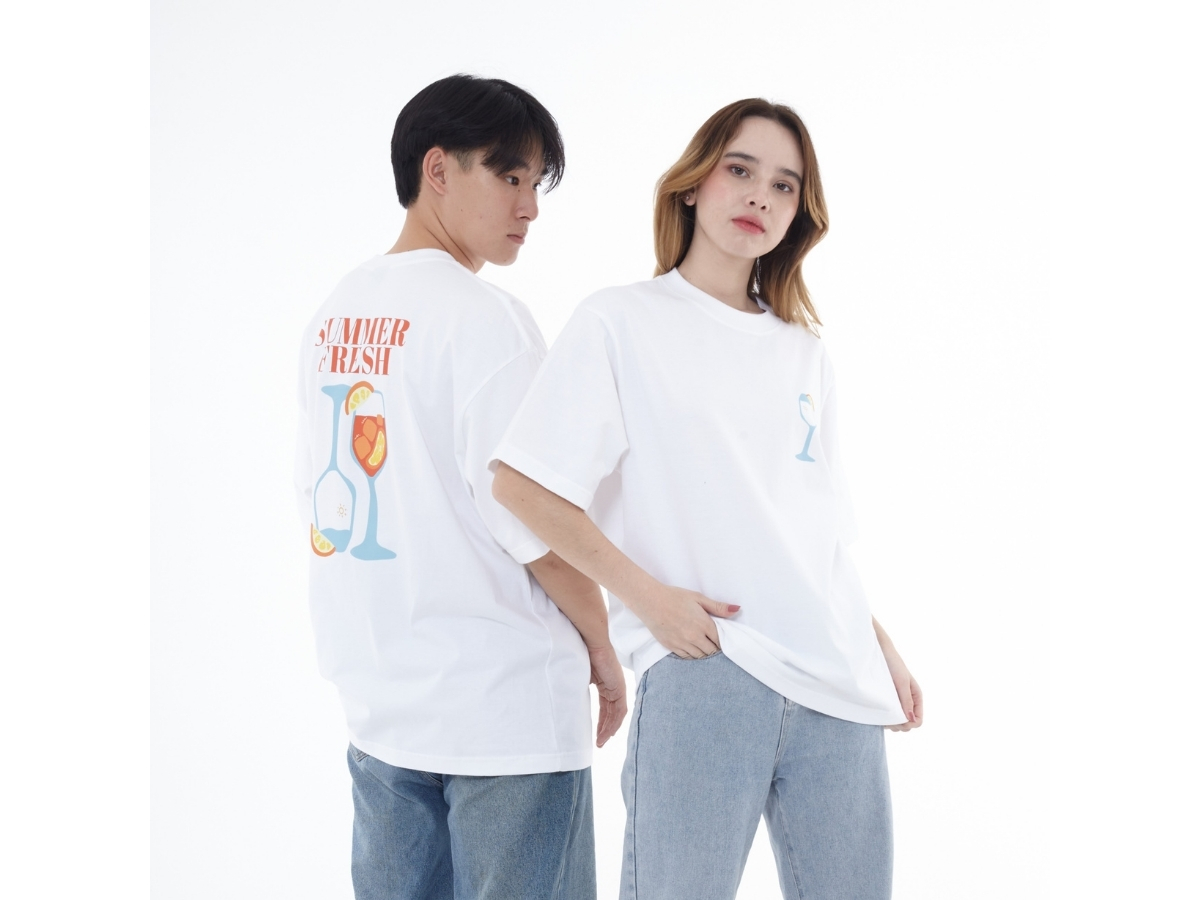 https://d2cva83hdk3bwc.cloudfront.net/myyoungs-summer-fresh-oversized-t-shirt-4.jpg