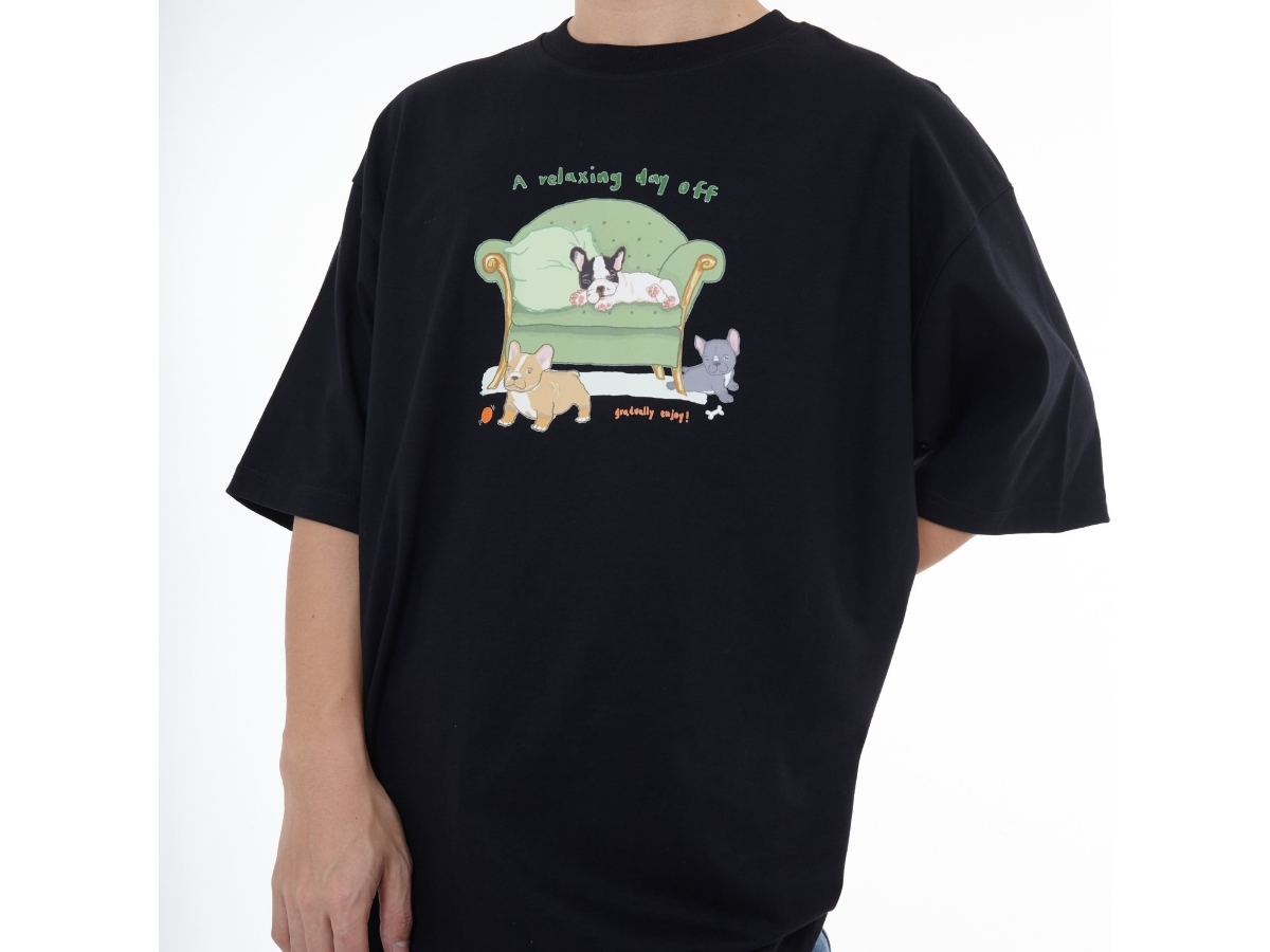 https://d2cva83hdk3bwc.cloudfront.net/myyoungs-the-three-puppies-oversized-t-shirt-black-3.jpg