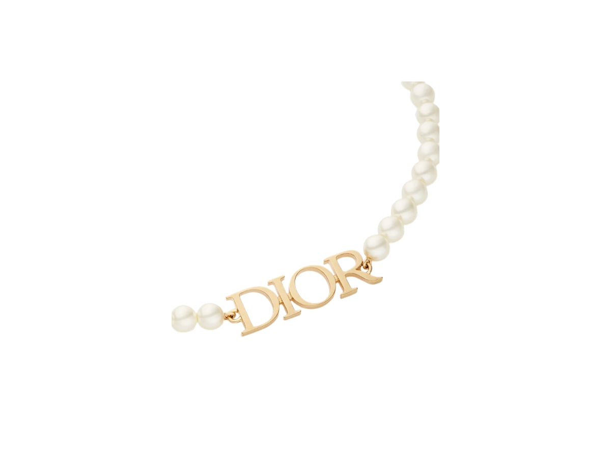 https://d2cva83hdk3bwc.cloudfront.net/n3354womrs-d301-dior-r-evolution-necklace-gold-finish-metal-and-white-resin-pearls-2.jpg
