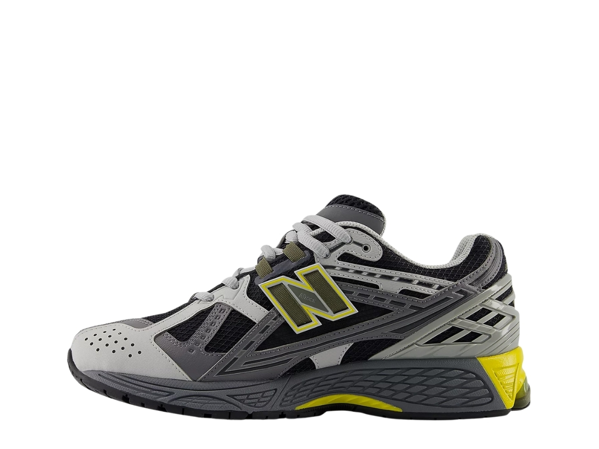 https://d2cva83hdk3bwc.cloudfront.net/new-balance-1906-utility-na-2.jpg