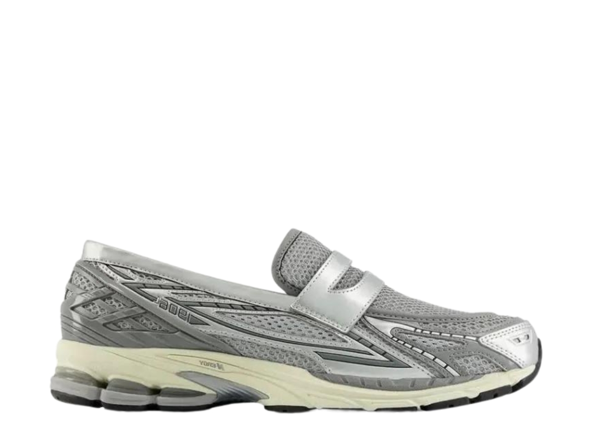 https://d2cva83hdk3bwc.cloudfront.net/new-balance-1906l-loafer-metallic-silver-1.jpg