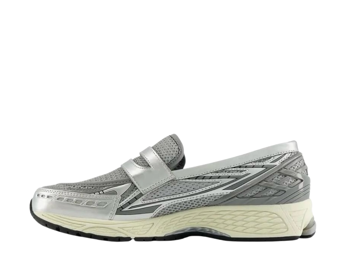 https://d2cva83hdk3bwc.cloudfront.net/new-balance-1906l-loafer-metallic-silver-2.jpg