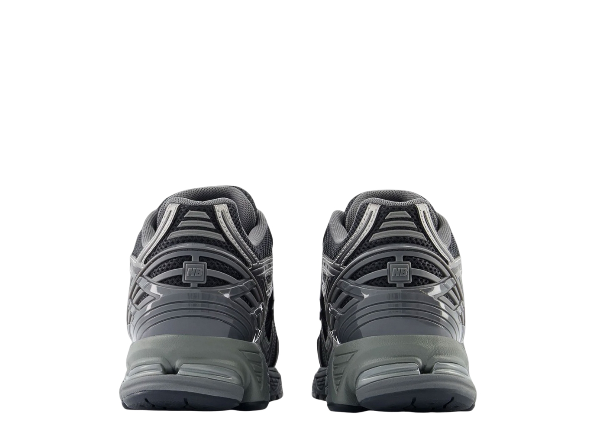 https://d2cva83hdk3bwc.cloudfront.net/new-balance-1906r-black-sliver-5.jpg