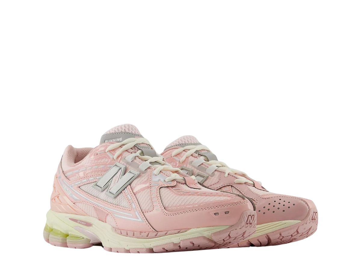 https://d2cva83hdk3bwc.cloudfront.net/new-balance-1906r-lunar-new-year-pink-3.jpg