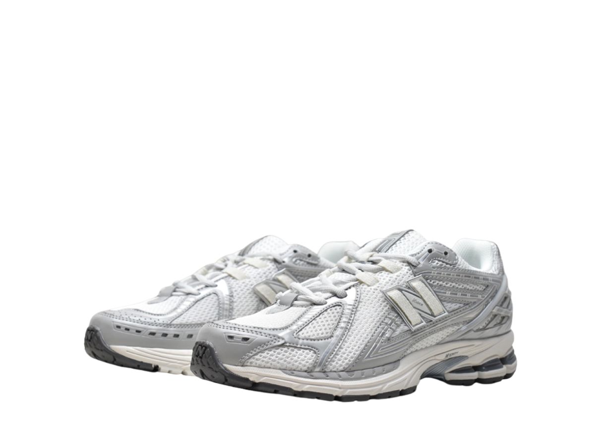 https://d2cva83hdk3bwc.cloudfront.net/new-balance-1906r-white-grey-silver-3.jpg